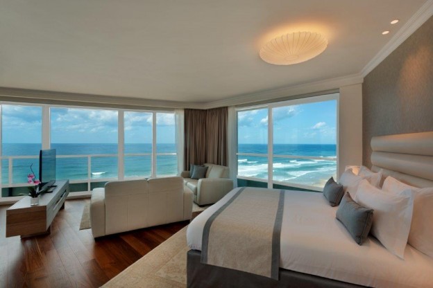 PRESIDENTIAL SUITE