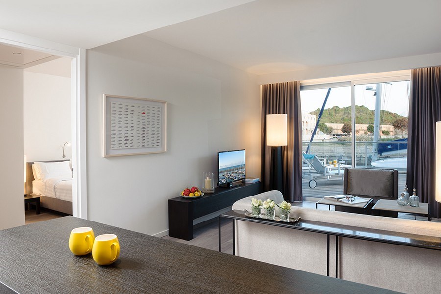 Excutive Suite Marina View With Balcony